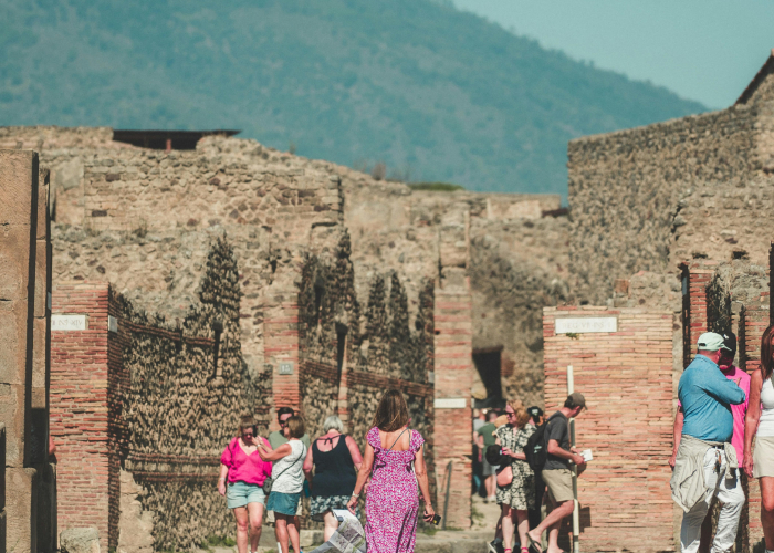 Pompeii,Herculaneum